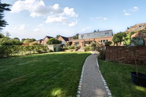 Photo 32- click for photo gallery